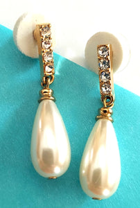 Teardrop Pearl Dangle Earrings. Gold. Size : 0.75" X 1.9"