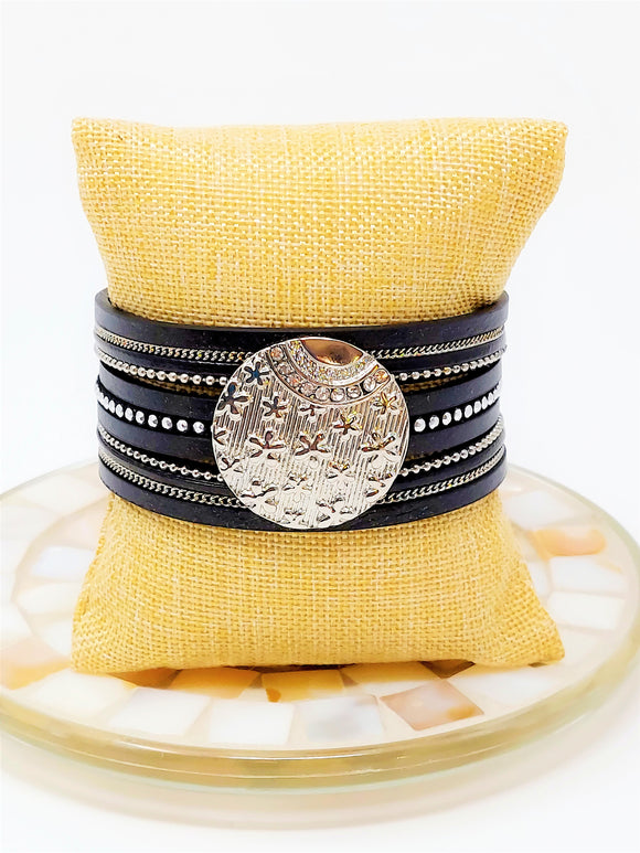 Star Embossed Magnetic Leather Cuff. Black
