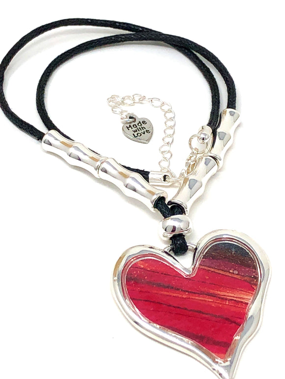 Fashion Stylish Heart Pendant Necklace and Earring Set. Silver,Red